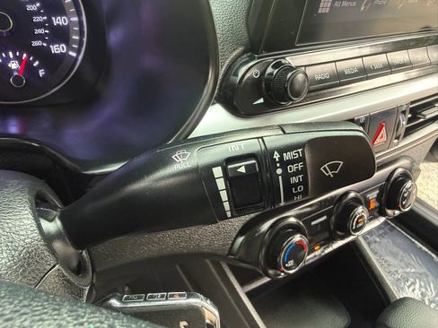 Used 2024 Kia Forte LXS w/ LXS Technology Package FWD image 27