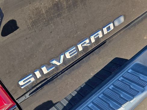 Used 2022 Chevrolet Silverado 1500 High Country w/ Technology Package RWD image 12