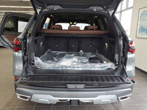 New 2026 BMW X5 xDrive50e image 21