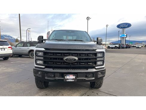 Used 2024 Ford F350 Lariat w/ Lariat Ultimate Package image 3