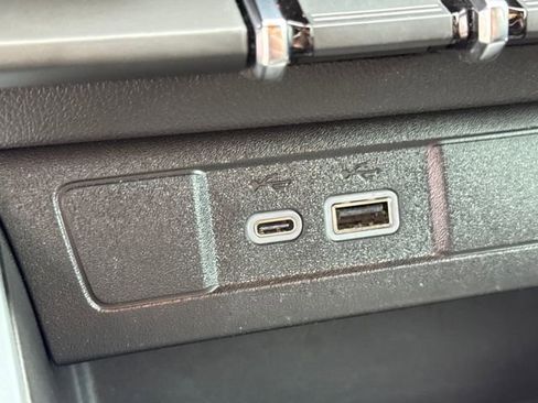 Used 2025 Chevrolet Colorado Trail Boss image 23