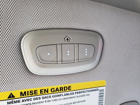 Used 2018 Chrysler Pacifica Touring-L w/ Advanced Safetytec Group FWD image 26