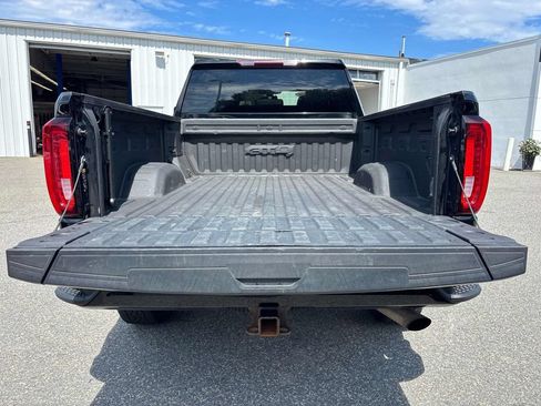 Used 2022 GMC Sierra 2500 AT4 w/ Snow Plow Prep/Camper Package AWD/4WD image 15