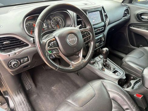 Used 2021 Jeep Cherokee Latitude Lux AWD/4WD image 4