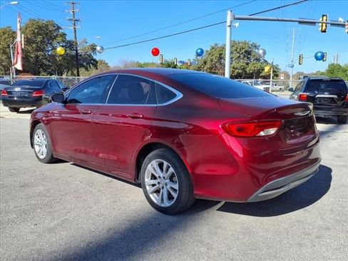 Used 2015 Chrysler 200 Limited FWD image 6