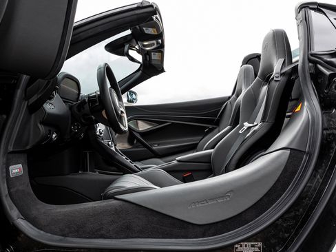 Used 2020 McLaren 720S Luxury RWD image 36