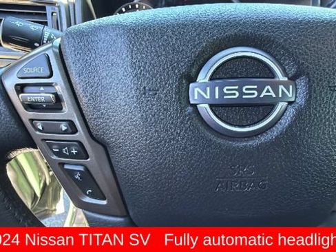 Used 2024 Nissan Titan SV w/ SV Bronze Edition Package AWD/4WD image 17