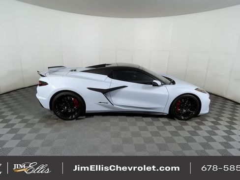 Used 2024 Chevrolet Corvette Z06 w/ Battery Protection Package image 10