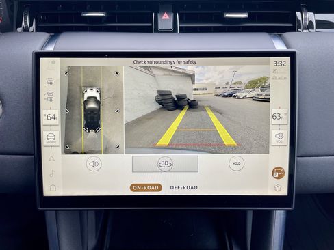 Certified 2024 Land Rover Discovery Sport S image 28