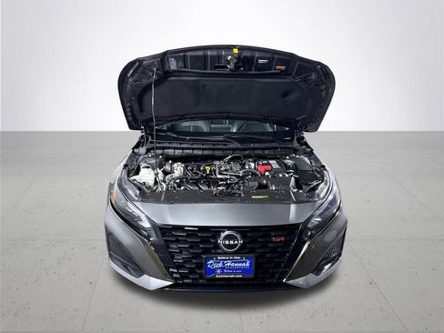 Used 2023 Nissan Altima 2.5 SR image 21