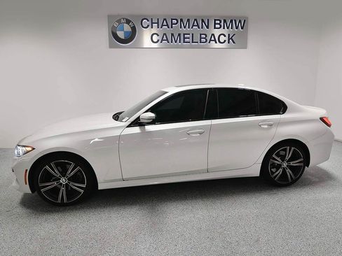 Used 2023 BMW 330i Sedan w/ Convenience Package RWD image 3