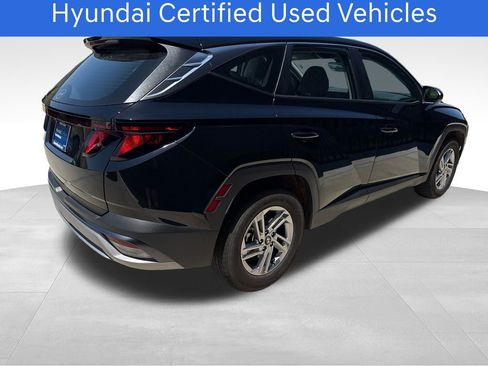 Used 2025 Hyundai Tucson SE FWD image 6