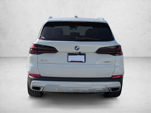 New 2026 BMW X5 sDrive40i w/ Premium Package image 8