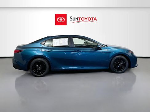 Used 2026 Toyota Camry LE image 2