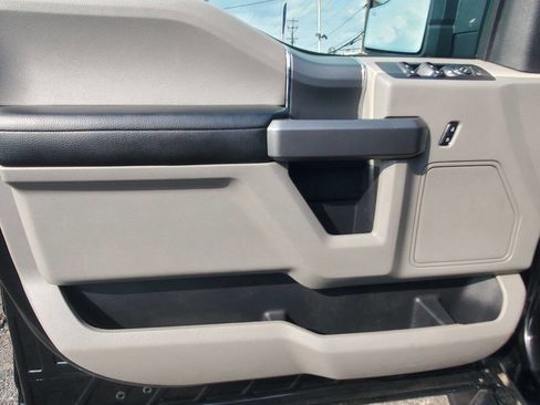 Used 2017 Ford F150 XLT w/ Equipment Group 301A Mid image 14