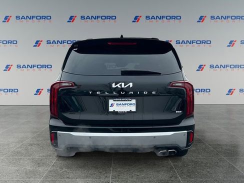 Used 2023 Kia Telluride S image 4