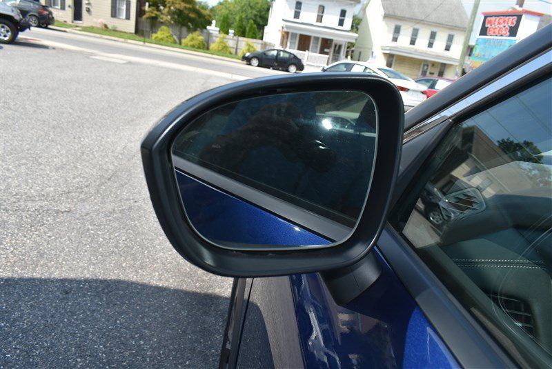Used 2023 Nissan Rogue SV AWD/4WD image 9