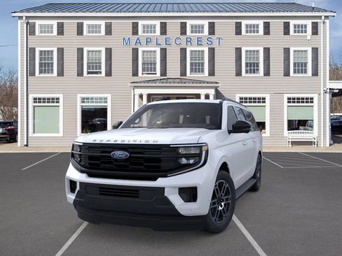 New 2025 Ford Expedition Max Active image 2
