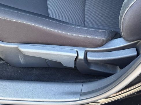 Used 2025 Nissan Sentra SV FWD image 18