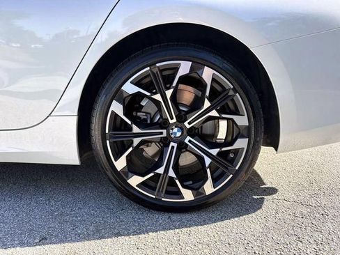 Used 2025 BMW 330i Sedan w/ Premium Package RWD image 6
