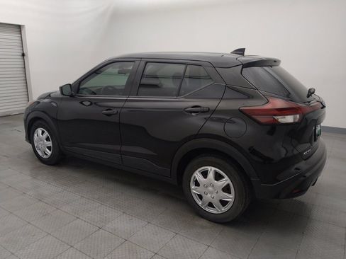 Used 2021 Nissan Kicks S image 3