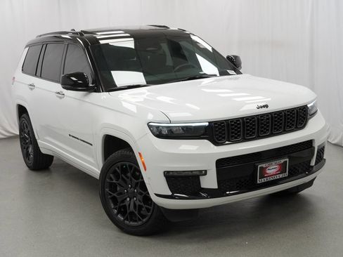 Certified 2025 Jeep Grand Cherokee L Summit AWD/4WD image 9