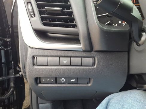 New 2026 Nissan Rogue SV image 18