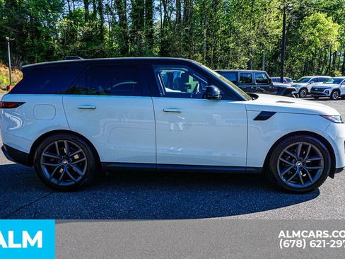 Used 2023 Land Rover Range Rover Sport SE AWD/4WD image 9