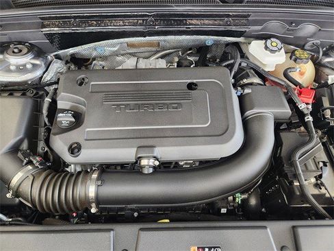 Certified 2021 Buick Envision Essence w/ Sport Touring Package image 24