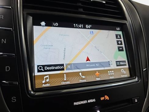 Used 2018 Lincoln MKX Select w/ Select Plus Package AWD/4WD image 21