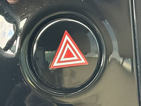 Used 2019 Toyota Corolla LE FWD image 15