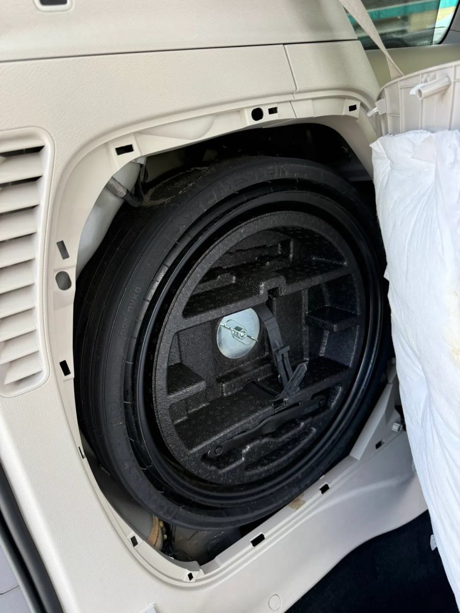 Used 2019 Chrysler Pacifica Touring-L FWD image 20