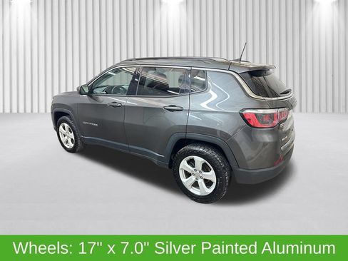 Used 2019 Jeep Compass Latitude w/ Popular Equipment Group AWD/4WD image 10