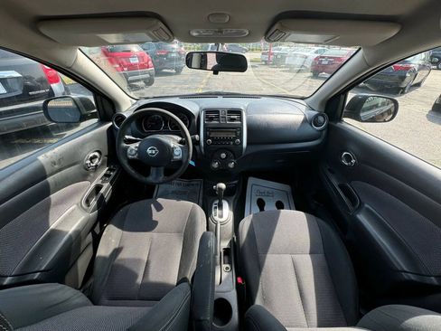 Used 2014 Nissan Versa SV w/ Convenience Package FWD image 24