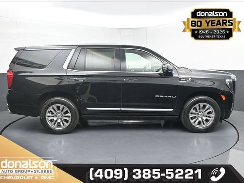Used 2022 GMC Yukon Denali AWD/4WD image 2