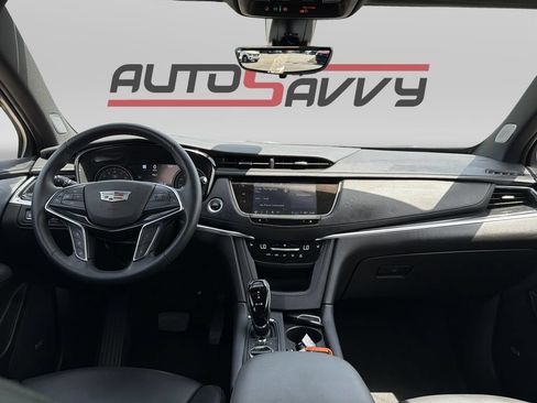 Used 2025 Cadillac XT5 Premium Luxury w/ Technology Package FWD image 17