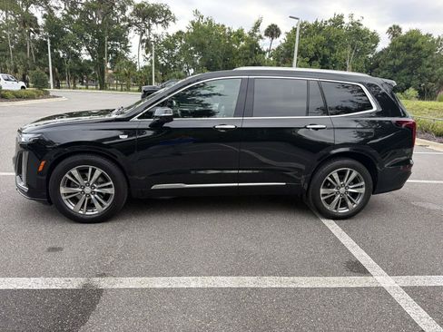 Used 2021 Cadillac XT6 Premium Luxury FWD image 6