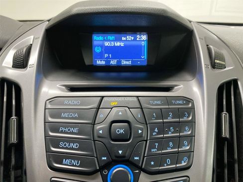 Used 2015 Ford Transit Connect XLT image 16