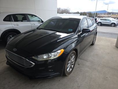 Used 2017 Ford Fusion SE w/ Fusion SE Technology Package