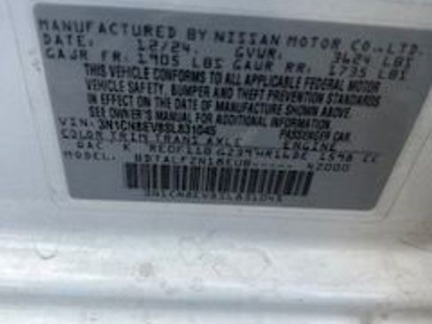 Used 2025 Nissan Versa SV image 18