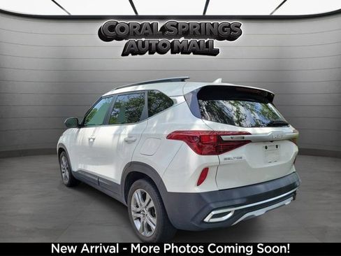 Certified 2022 Kia Seltos S FWD image 3