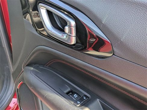 Used 2025 Jeep Compass Trailhawk w/ Trailhawk Elite Group image 32