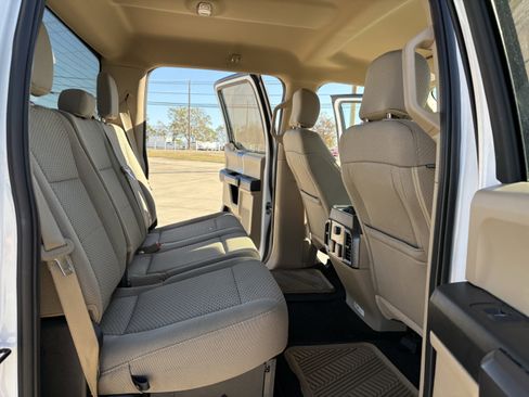 Used 2019 Ford F250 XLT w/ XLT Premium Package image 14