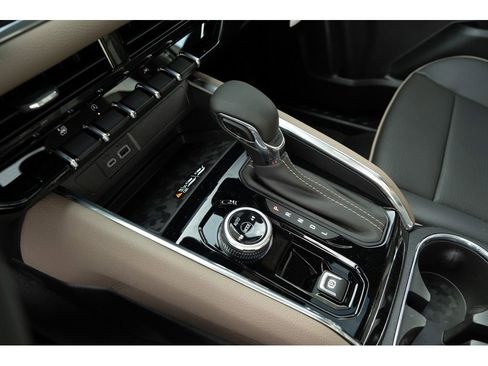 New 2026 GMC Canyon Denali image 25