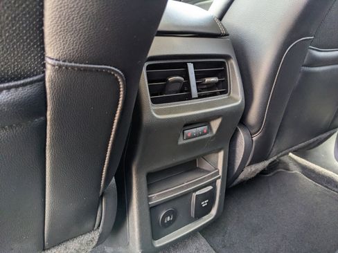 Used 2024 Ford Edge Titanium w/ Equipment Group 301A AWD/4WD image 17