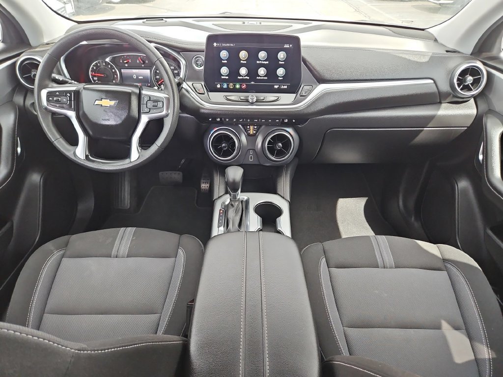 Used 2025 Chevrolet Blazer LT FWD image 24