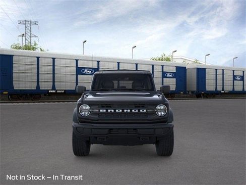 New 2025 Ford Bronco 4-Door image 7