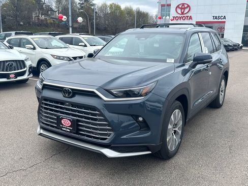 New 2026 Toyota Grand Highlander AWD Hybrid image 3
