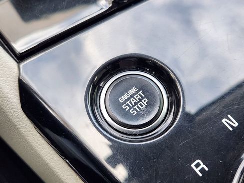 Used 2023 Kia Sportage EX image 11