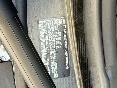 Used 2015 BMW i8 image 40